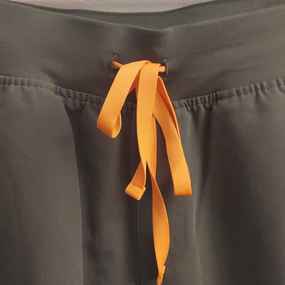 FIGS Army Green Zamora Jogger Scrub Pants - Picture 5 of 15